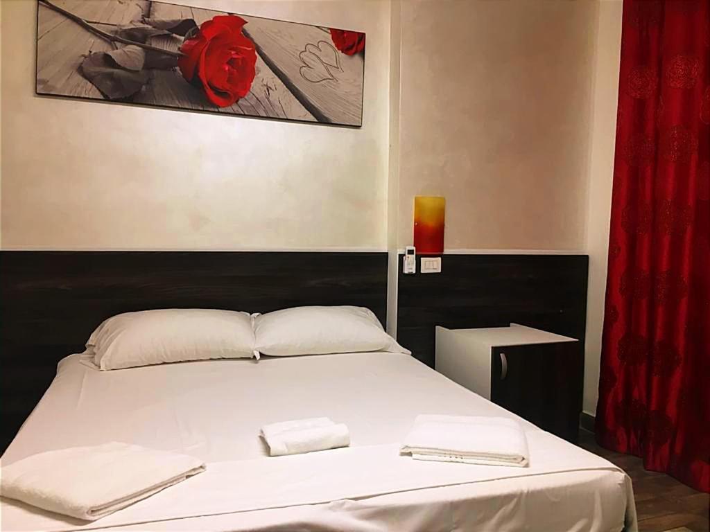 Tiburtina Hotel Holiday Rzym Zewnętrze zdjęcie