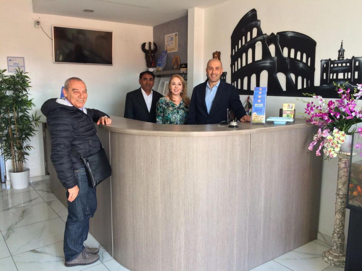 Tiburtina Hotel Holiday Rzym Zewnętrze zdjęcie